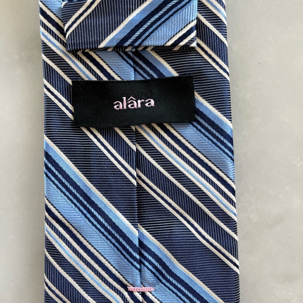 Alara Blue stripe tie. - Picture 4 of 6